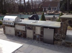 Outdoor Kitchens 